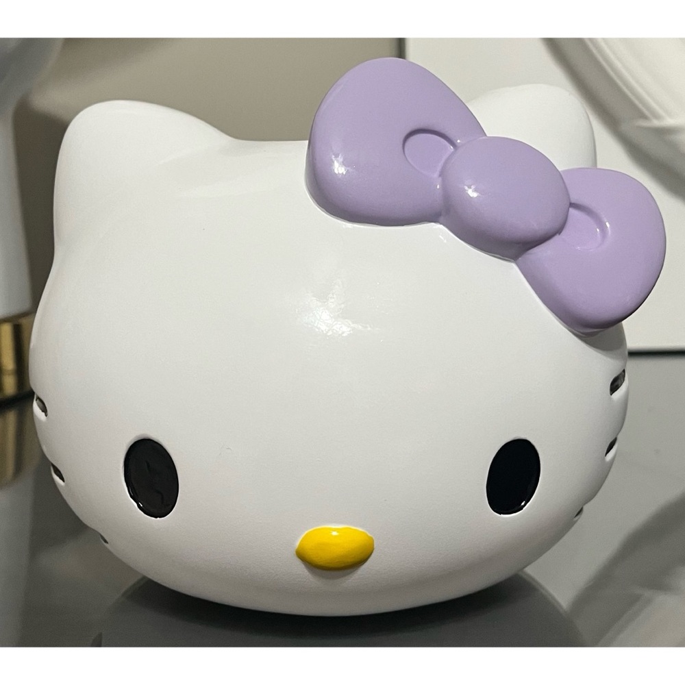 NWT Hello Kitty Ceramic Makeup Brush Holder / Pencil Cup - Picture 1 of 4